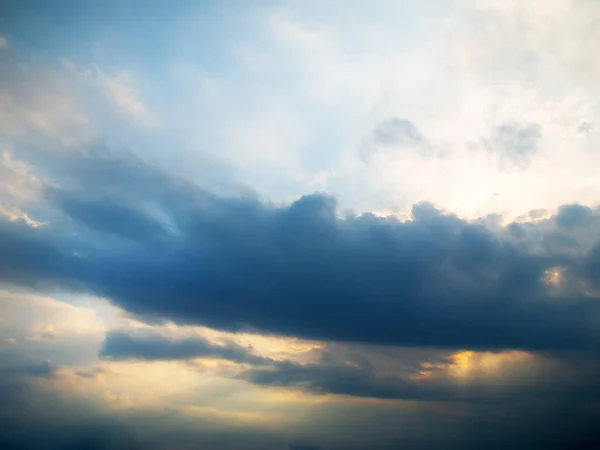 Dramatischer Himmel Mit Stürmischen Wolken Zusammensetzung Der Natur — Stockfoto