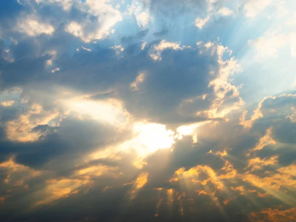 Dramatisk Himmel Med Stormiga Moln Naturens Sammansättning — Stockfoto