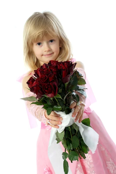 Милая девушка с букетом красных роз — стоковое фото