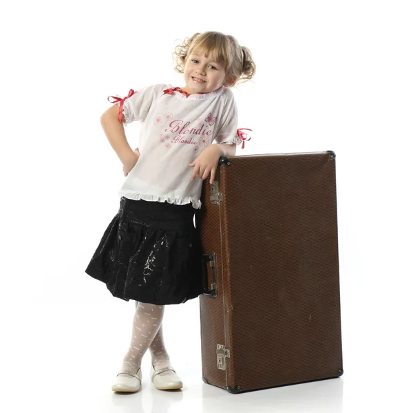 Douce fille avec une valise — Photo