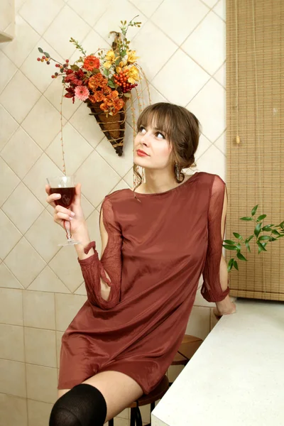 The usual quiet and natural girl with wine at home — Stock Photo, Image