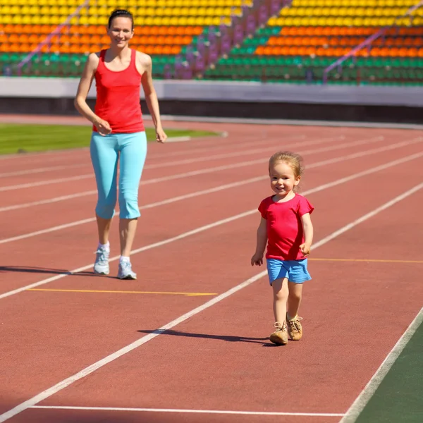 Mother and daughter — Stock Photo, Image