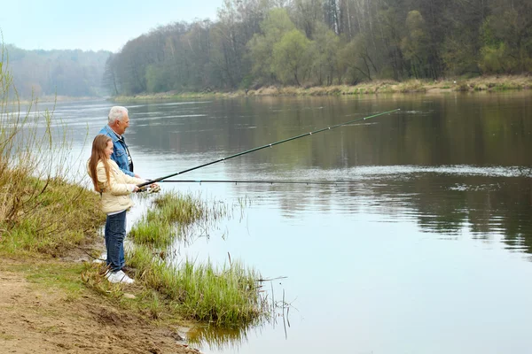 Pesca familiar —  Fotos de Stock