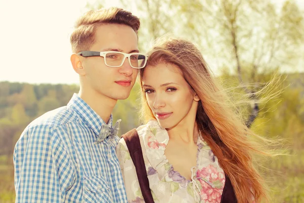 Pareja joven — Foto de Stock