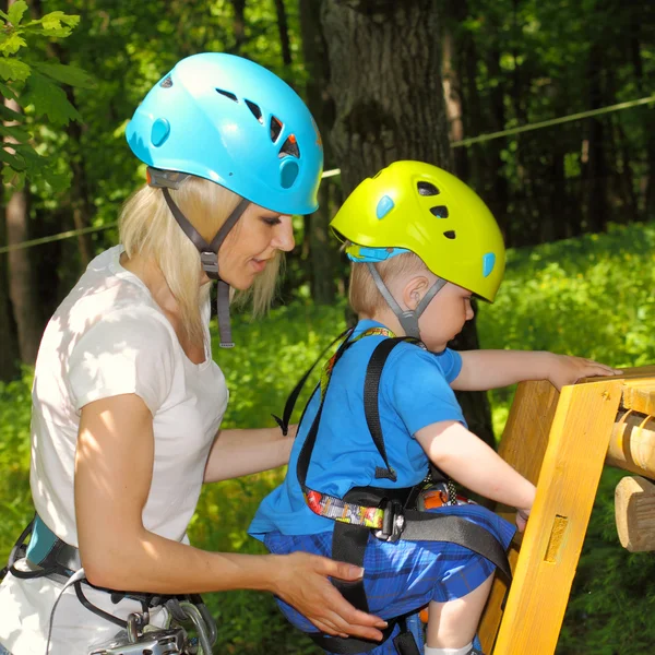 Mom and son in outfit for climbing — Stock Photo, Image