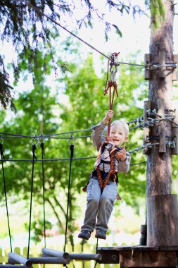 küçük boy ziplining