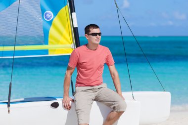 genç adam bir tatil