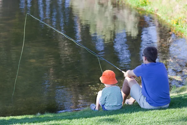 Pesca familiar —  Fotos de Stock