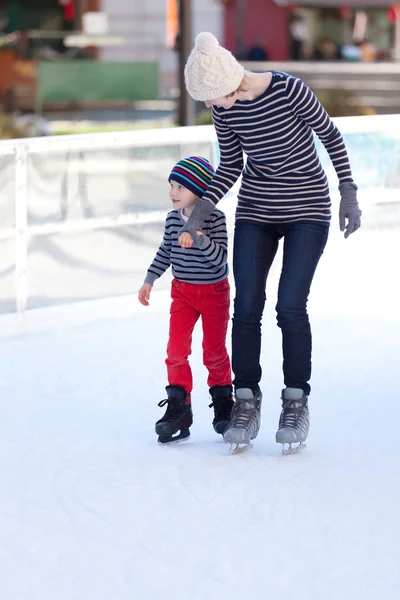 Familieneislauf — Stockfoto