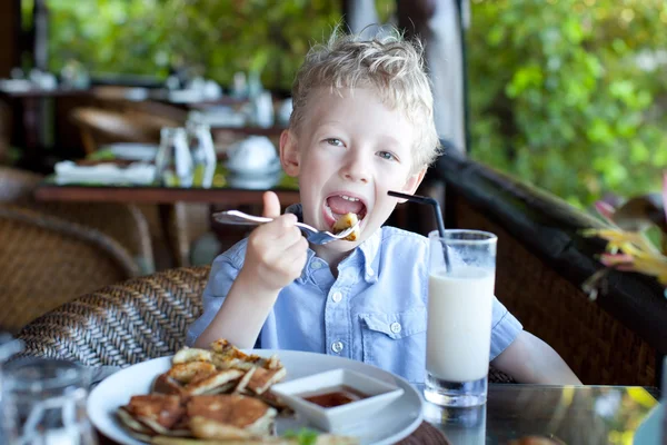 Boy at vacation — Stock Photo, Image