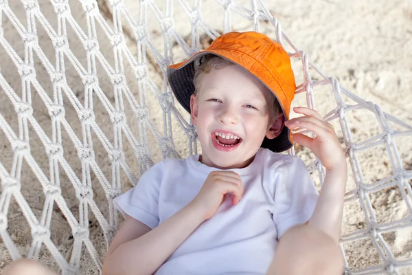 Jongen op vakantie — Stockfoto