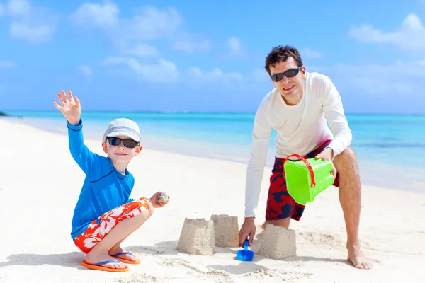 Famiglia in vacanza — Foto Stock