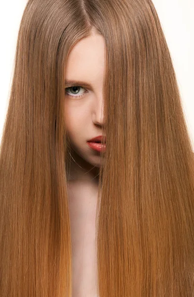 Uzun sarı saçlı kız. — Stok fotoğraf