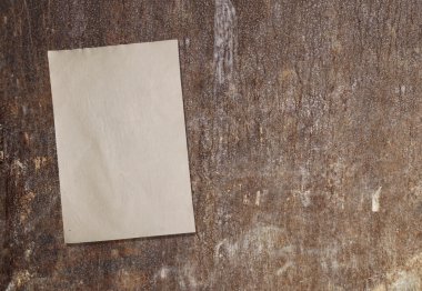 eski metal duvar kağıdına