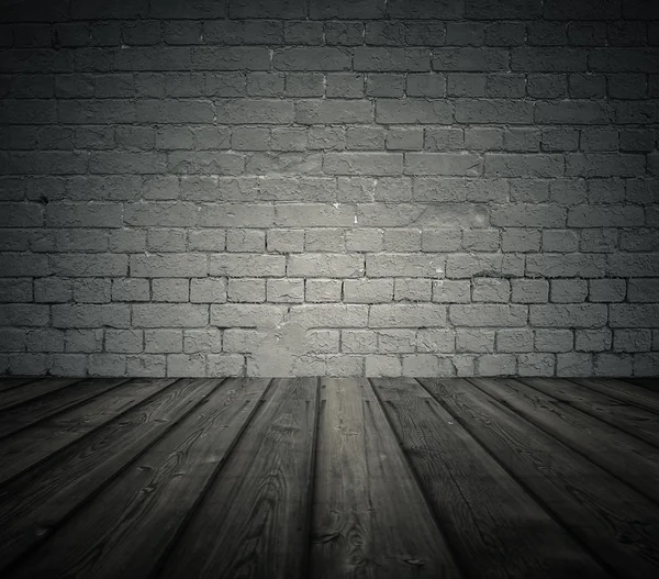 Tuğla duvarlı eski oda