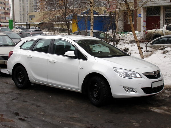 Opel Astra J white