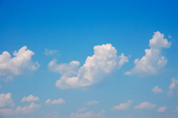 Nube blanca —  Fotos de Stock