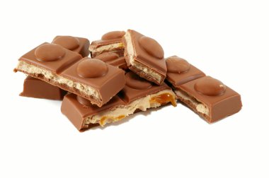 çikolata karamel ile kırık parçaları
