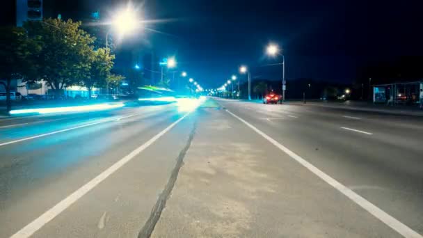 在晚上的时间流逝的城市交通 — 图库视频影像
