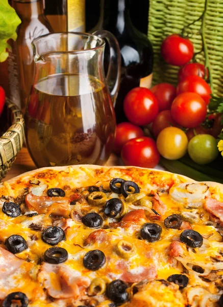 Italian pizza — Stock Photo, Image