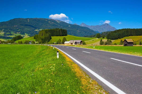 Strada delle Alpi — Foto Stock