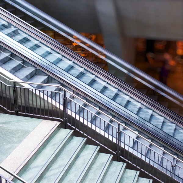 Escalera mecánica — Foto de Stock