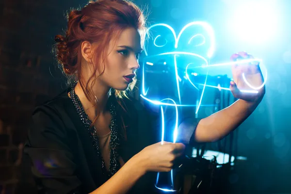 genç kadın yönetmen