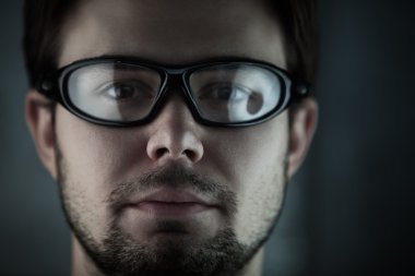 adam portresi
