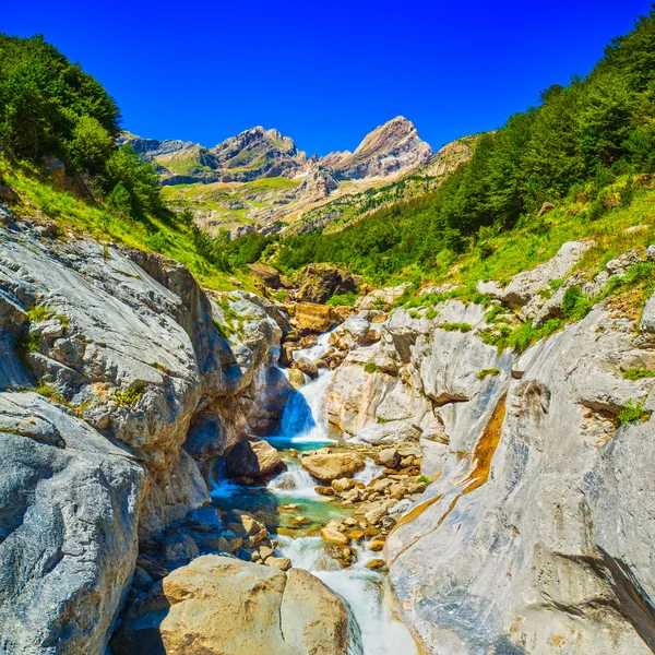 Pyrenees mountains — Stock Photo, Image