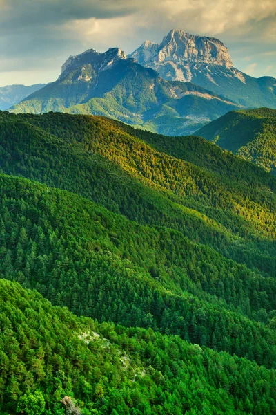 Montanhas dos pirenéus — Fotografia de Stock