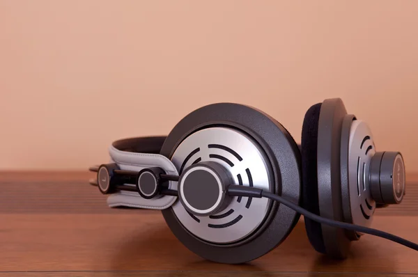 Headphones estéreo Hi-Fi modernos — Fotografia de Stock