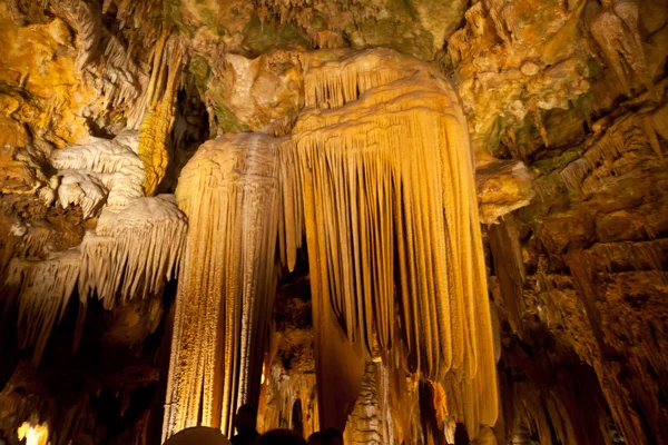 Cave stalactites and stalagmites formations limestone caves — Stock Photo, Image