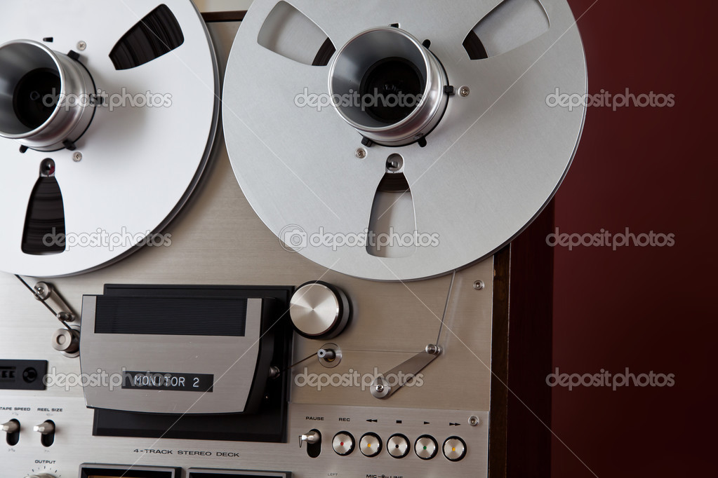 Analog Stereo Open Reel Tape Deck Recorder Vintage Stock Photo by ©vittore  50377205
