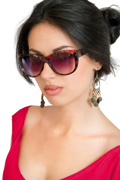 Portrét mladé brunetka v brýlích — Stock fotografie