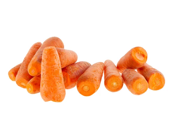 Стигла морква на білому тлі — стокове фото