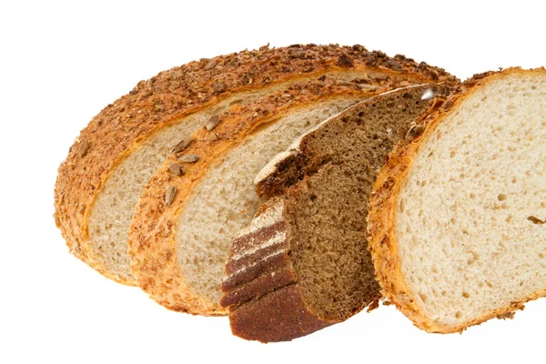 Susam ve ayçiçeği tohumu ile ev yapımı ekmek — Stok fotoğraf