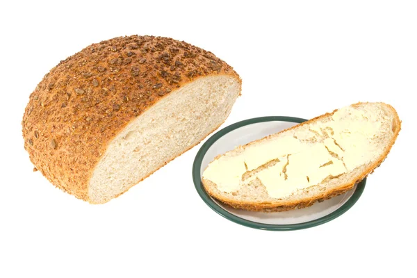 Förhandsgranska brödlimpa på vit bakgrund — Stockfoto