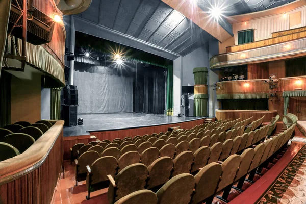 Resim Tiyatrosu Balkon Parterre Yatak Sahne Işığı — Stok fotoğraf