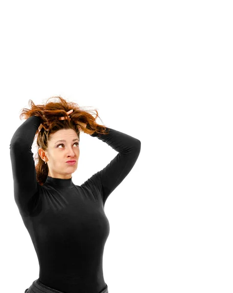 Изображение Молодой Женщины Поднявшей Волосы Смотрящей Вверх — стоковое фото