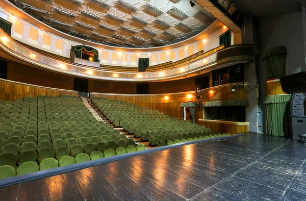 Bildteater Scen Och Auditorium Med Balkonger Och Loggier — Stockfoto