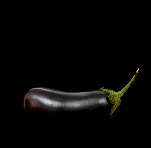 Image Ripe Eggplant Vegetable Black Backgroun — Stockfoto