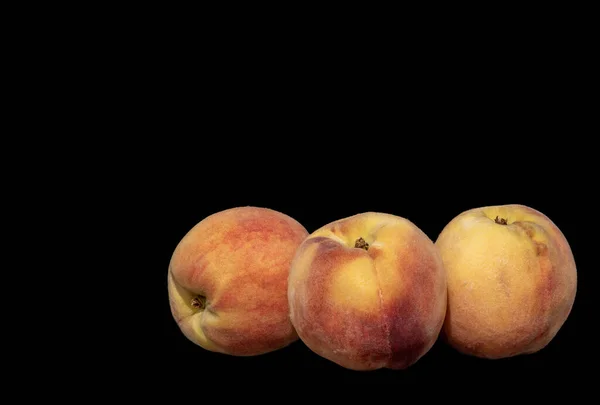 Image Three Ripe Peaches Black Background —  Fotos de Stock