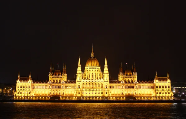 Byggnaden av parlamentet, budapest — Stockfoto