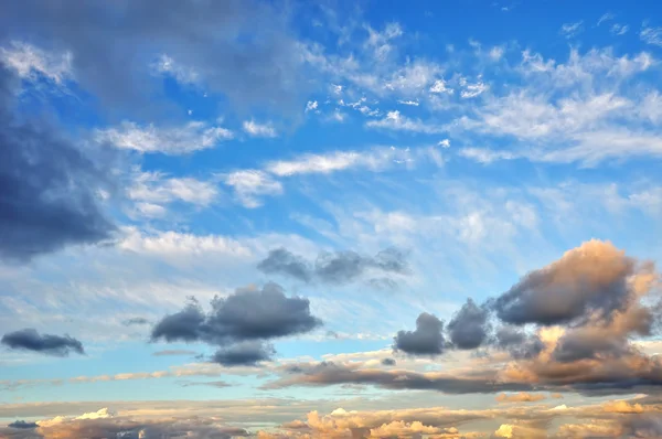 Bewölkter Himmel — Stockfoto