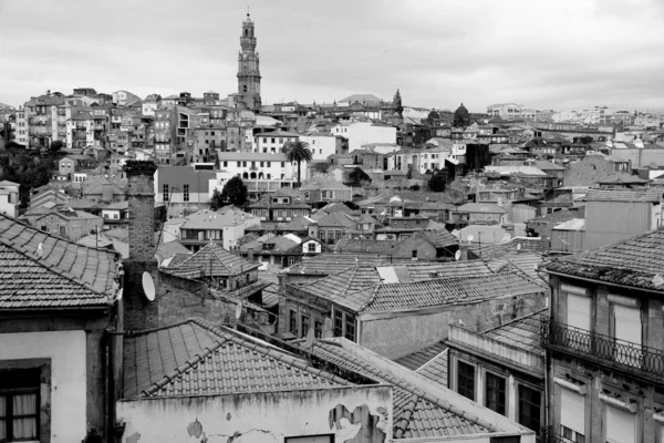Portugal. Porto stad in zwart-wit — Stockfoto