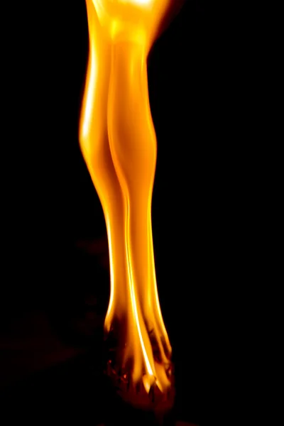 Полум'я палаючої свічки — стокове фото