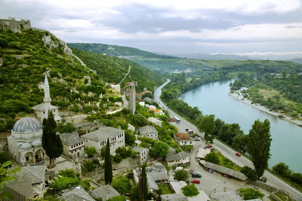 Mittelalterliche Kleinstadt Pocitelj - Blick von oben — Stockfoto