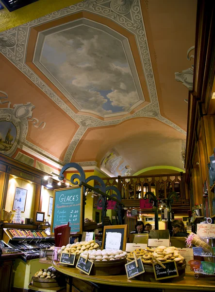 Magnificent pastry shops of Nice — Stock Photo, Image