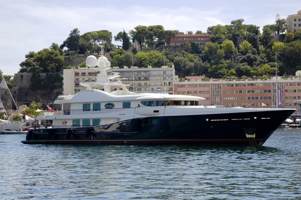 Iates de luxo no porto de Monte Carlo — Fotografia de Stock