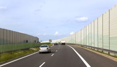 gürültü kontrol yolu üzerinde